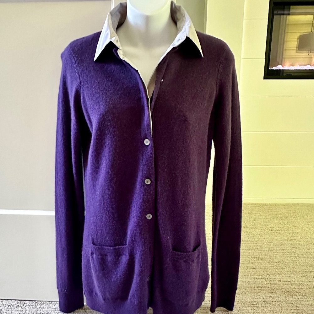 VINCE Beautiful Cashmere Sweater with Layered Collar Detail Sz M